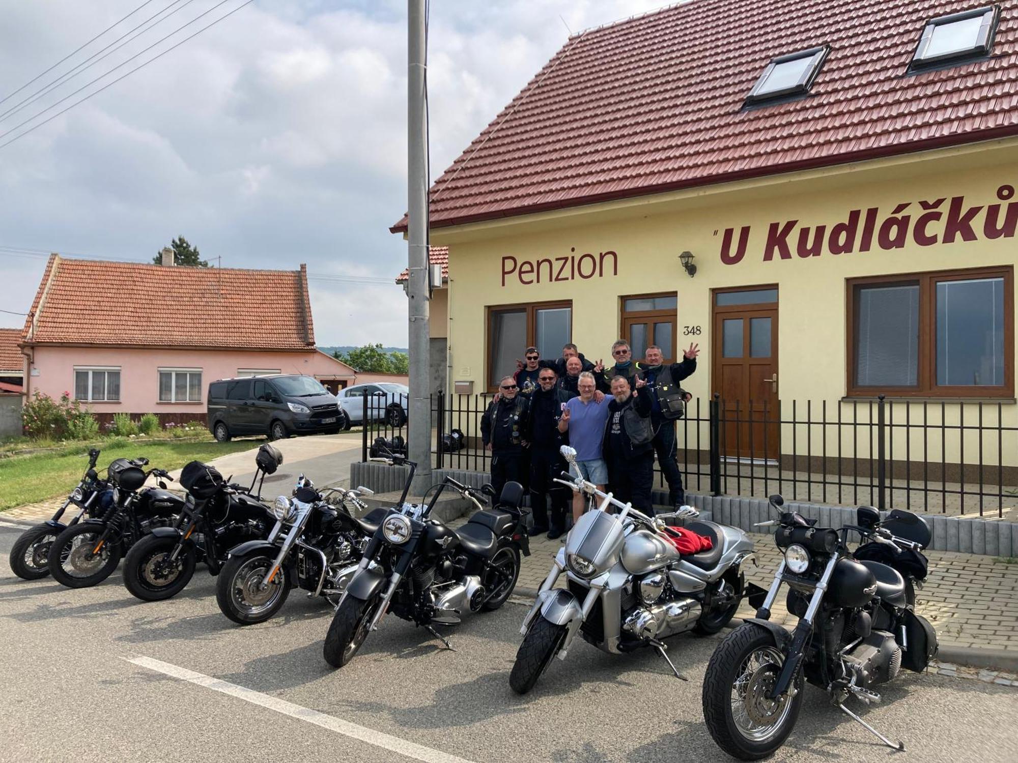 Samostatné apartmány - Penzion U Kudláčků Pouzdřany Pouzdrany Exterior foto